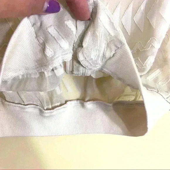 BCBGMaxAzria Creme Aztec Sheer Full Zip Cropped Bomber Jacket Size XXS - Picture 10 of 16